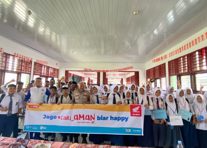 Astra Motor Bengkulu Bekali Pelajar SMKN 4 Kota Bengkulu Jadi Generasi #Cari_Aman di Jalan Raya