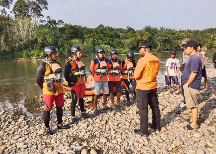 Pemuda Desa Napal Putih Bengkulu Utara Hilang Terseret Arus Sungai