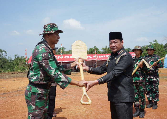 TMMD Ke-122 Kodim 0425/Seluma Resmi Dibuka, Plt Gubernur Bengkulu Dorong Kemajuan Desa Talang Sebaris