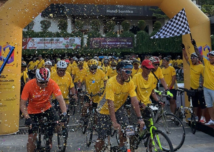 Jelajah Sehat Kota Semarang Bersama Santika Indonesia Hotels & Resorts dalam Family Fun Bike