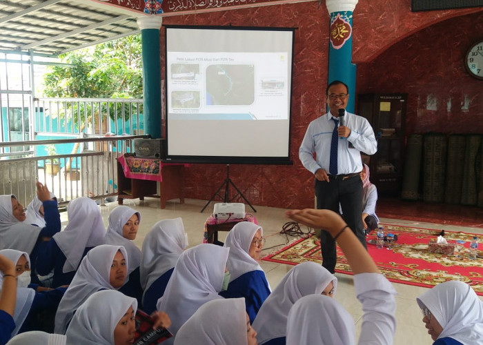 UPDK Bengkulu Beri Edukasi Tentang Operasional PLTA dan Proses Bisnis Kelistrikan PLN di SMAN 1 Kepahiang 