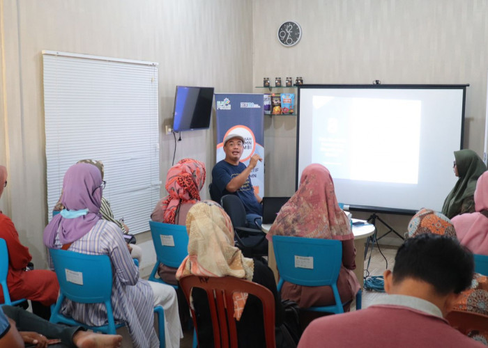 Rumah BUMN Jambi Beri Pelatihan Desain Promosi Bagi UMKM Binaan PLN