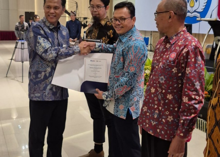 Universitas Dehasen Raih Penghargaan LLDikti Wilayah II, Ini Kategorinya
