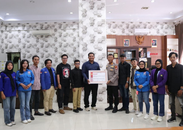 Paling Dekat dengan Mahasiswa dan Pemuda, Kapolresta Bengkulu Diganjar Penghargaan oleh OKP dan BEM