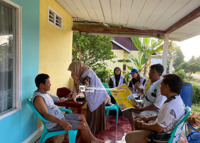 Mahasiswa KKN Unib Kolabarasi dengan Perangkat Desa Gelar Pemeriksaan Kesehatan Gratis di Pulau Enggano