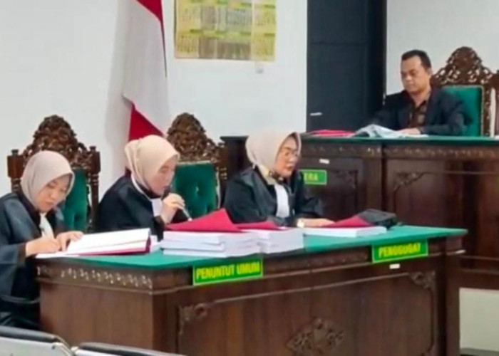 Hakim PN Bengkulu Tolak Eksepsi Terdakwa Kasus Dugaan Korupsi Replanting Sawit di Bengkulu Utara
