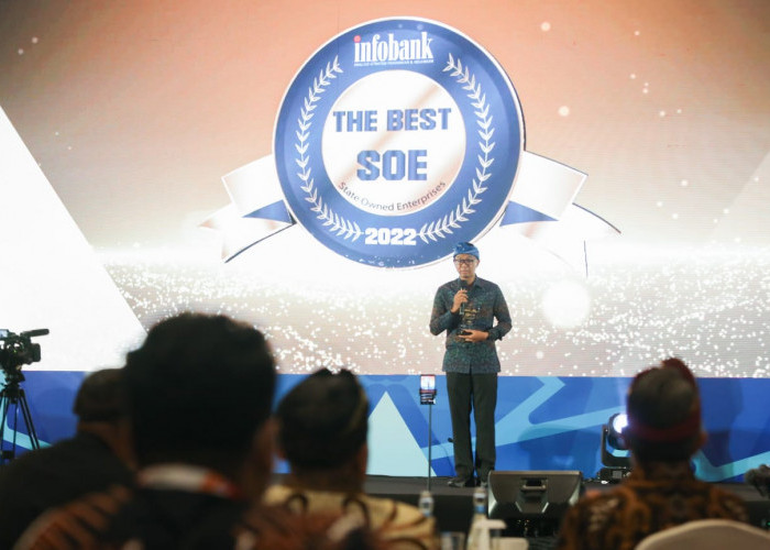 PLN Sabet Penghargaan The Best SOE in Digital Service Transformation 2022 