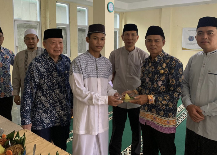 Dari Kota Manna untuk Madinah, Abdullah Tuntaskan Hafalan 30 Juz