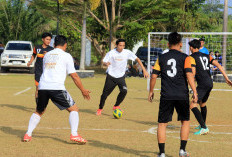 Buka Mini Soccer HUT RI, Bupati Kaur Ajak ASN Jaga Sportivitas dan Kekompakan