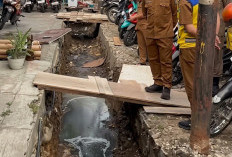 Wali Kota Dedy Wahyudi Cek Proyek Drainase di Jitra, Minta PKL Tak Berjualan di Area yang Dibangun