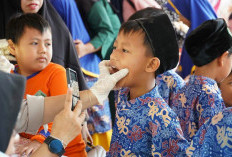 Wali Kota Bengkulu Tinjau Cek Kesehatan Gratis, Lebih dari 2.000 Siswa dan Wali Murid Ikut Pemeriksaan