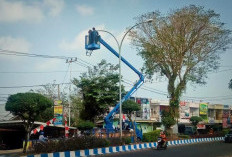 Kucurkan Rp7 Miliar, Pemkot Bengkulu Pasang 1.095 Titik Lampu Jalan Baru