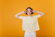 Bikin Penampilan Makin Fresh, Ini Warna Outfit yang Lagi Cocok Dipakai Sehari-hari