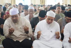 Di Bawah Kubah At-Taqwa, Kota Bengkulu Sambut 2026 dengan Doa dan Harapan