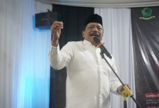Wagub Mian Hadiri HUT Ke-74 Desa Sumber Bening, Serahkan 150 Paket Sembako dan Bantuan Masjid