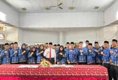 Penandatanganan Perjanjian Kerja DLHK, Asisten II Tegaskan Pentingnya Tanggung Jawab Bersama