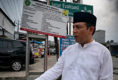 Pemkot Bengkulu Percepat Penanganan Banjir, Wali Kota Tinjau Pelebaran Drainase di Rawa Makmur