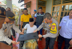 Sentuhan Humanis Polresta Bengkulu, Belasan Kursi Roda Dibagikan untuk Warga Membutuhkan