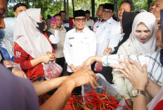 Bazar Pangan Murah Pemkot Bengkulu Diserbu Warga, Harga Cabai hingga Daging Lebih Terjangkau