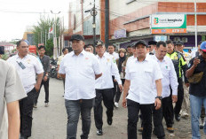 Dedy Wahyudi Tinjau Simulasi One Way dan Penataan PKL di KZ Abidin